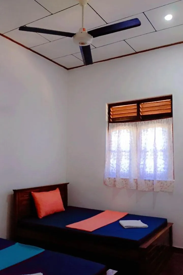Osra Holiday In Katunayake Guest house