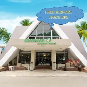 4* מלון Good Wood Airport